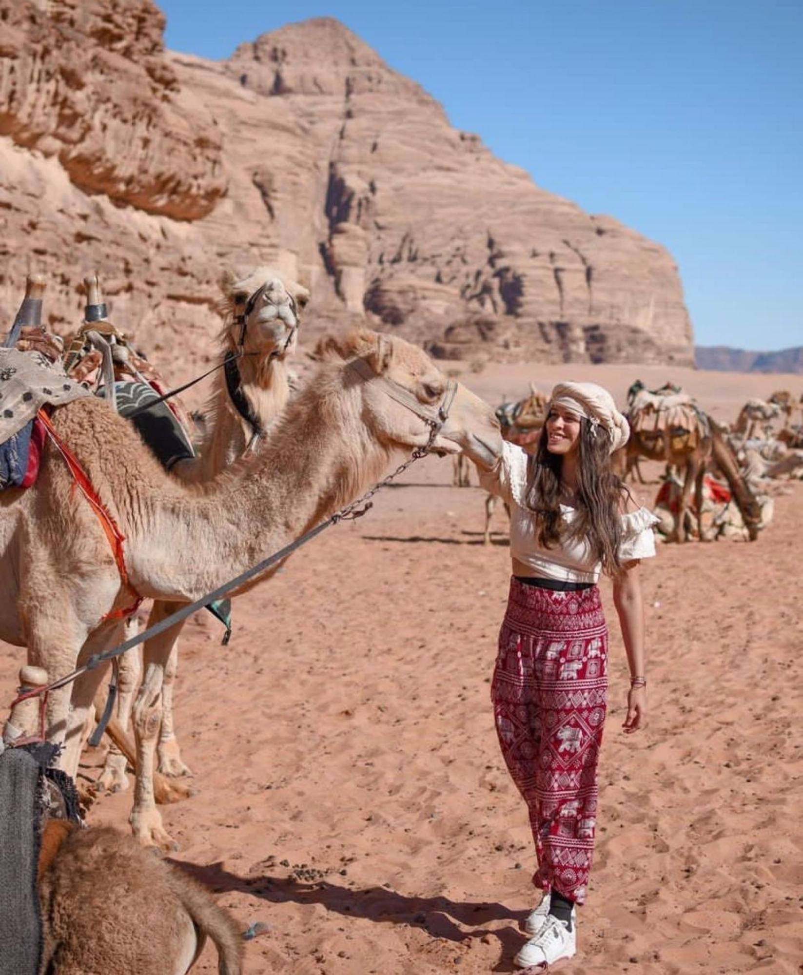 Julia Rum Luxury Camp Wadi Rum Exterior photo