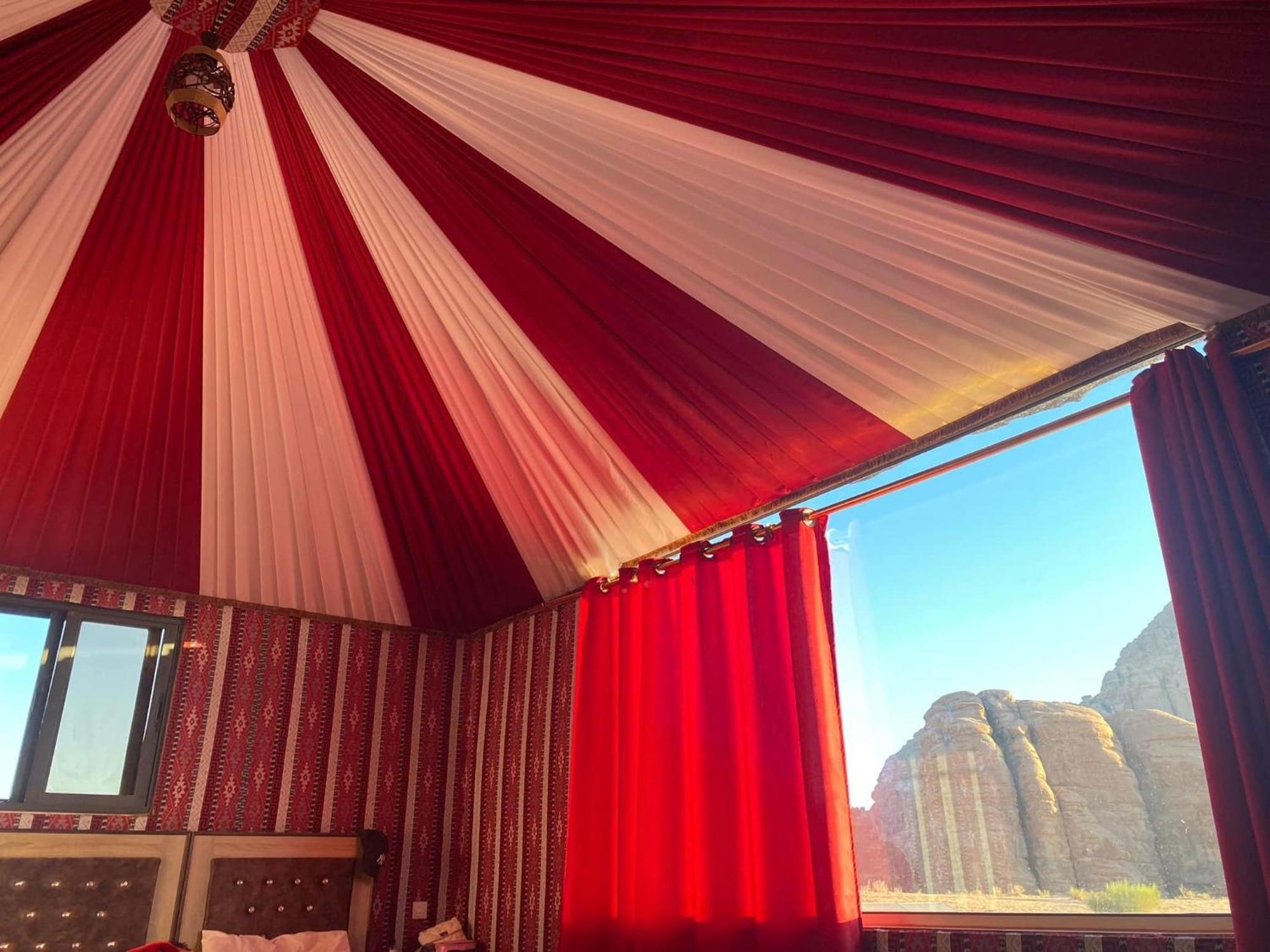 Julia Rum Luxury Camp Wadi Rum Exterior photo